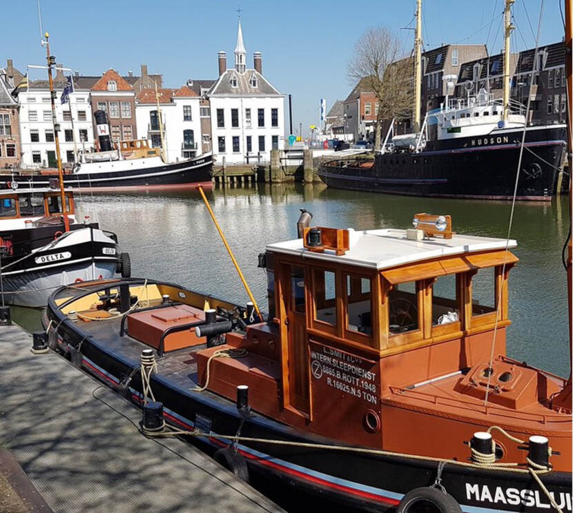 Boot in de haven van Maassluis